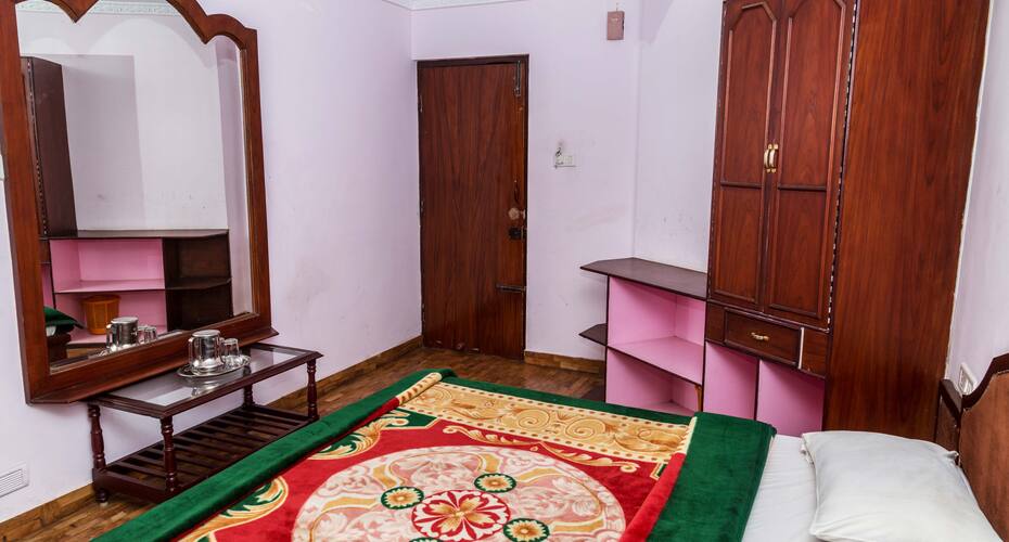 Hotel Gangothri Sunrise, Ooty 5